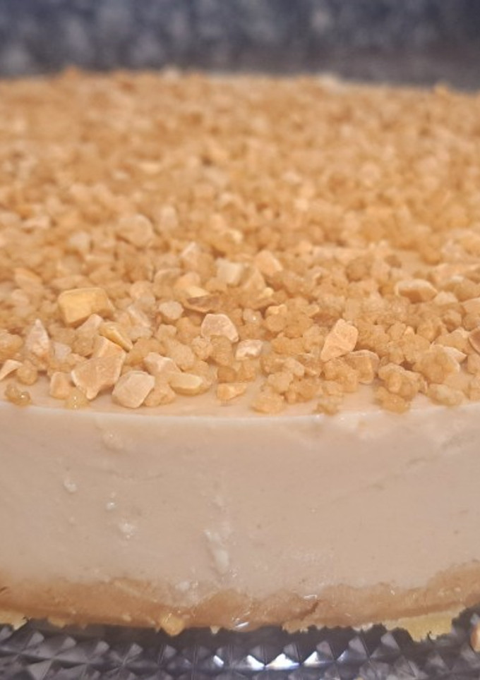 Una foto de Tarta fría de turrón jijona