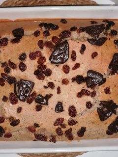 Una foto de Bizcocho sano de pasas, castañas y chocolate