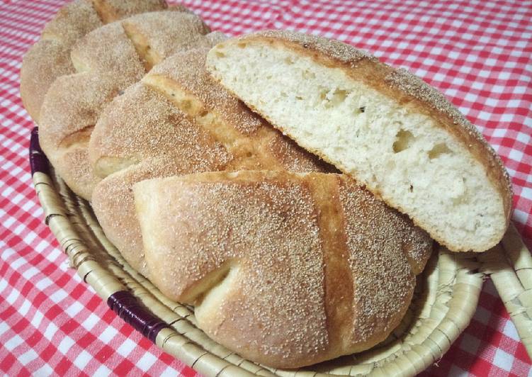 A révélé le secret de la recette Pain au yaourt nature 🍞 à la maison