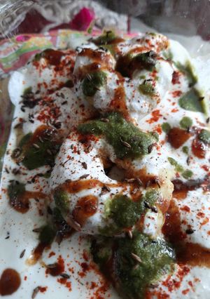 दही वड़ा (Dahi vada recipe in Hindi) रेसिपी मुख्य फोटो