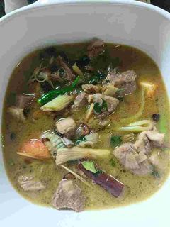 Gambar Sup Daging dan Tulang
