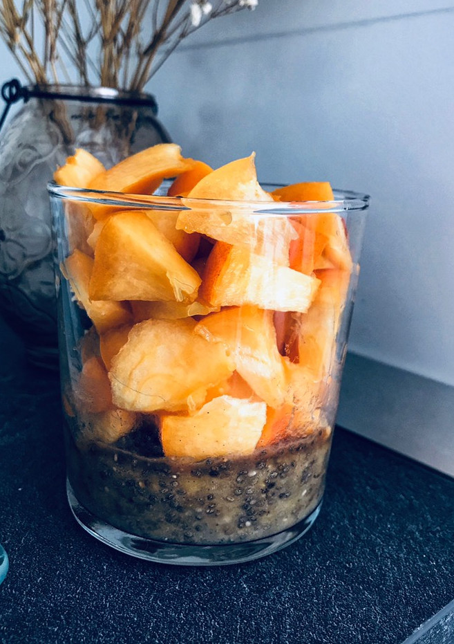Una foto de Pudding de chía con melocotón