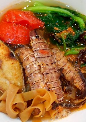Hình của món Bánh đa cua hải sản.