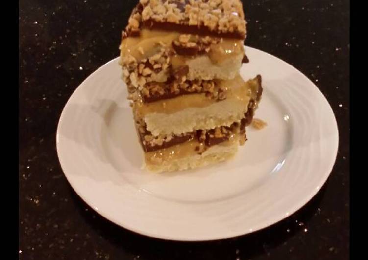 Recipe of Favorite Millionaire Bars (Caramel Shortbread Bars)