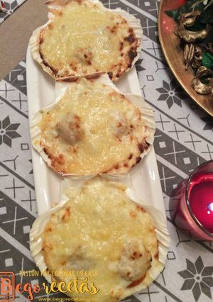 Foto principal de Vieiras en salsa de queso gratinadas al horno