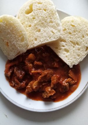 Gombás marhapörkölt recept fotója