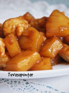 Una foto de Pollo con piña
