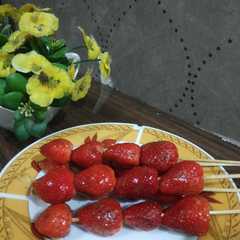 รูปของ Tanghulu | Permen Strawberry Korea