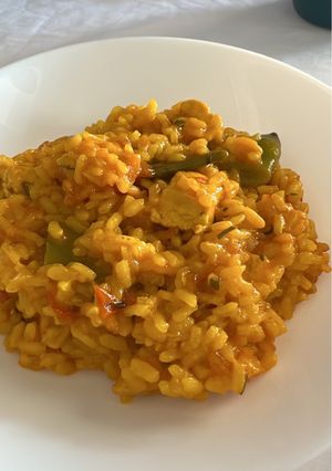 Una foto de Paella Valenciana en sartén