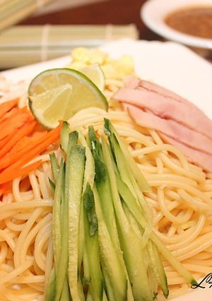 台義混搭風-夏日涼麵 的食譜成品照片