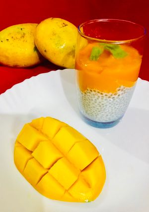A picture of Mango chia Pudding.