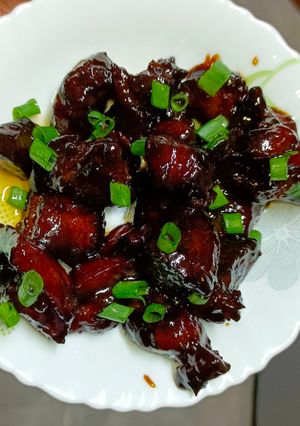 A picture of Caramelized Pork Belly.