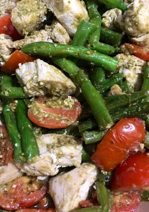 A picture of Chicken Pesto.