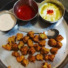 A picture of Mix dal pakode.