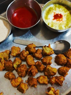 A picture of Mix dal pakode.