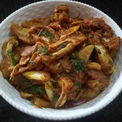 A picture of Kathal ki sabji with little gravy (not much gravy not much dry).