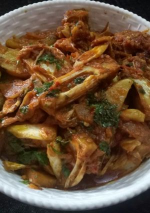 A picture of Kathal ki sabji with little gravy (not much gravy not much dry).