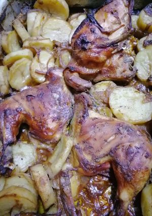 صورة لوصفة بطاطس وفراخ بالبصل المكرمل 😋
