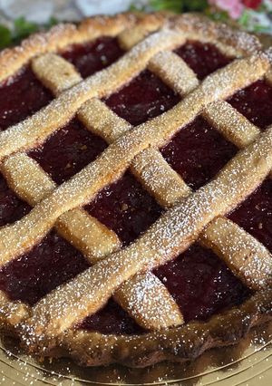 Foto di Crostata con marmellata di fragole 🍓