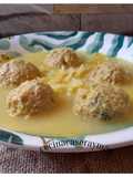 Puchero con pelotas