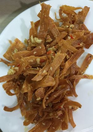 Hình của món Mực khô chao bơ tỏi.