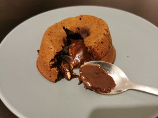 Cœur coulant au chocolat et beurre de cacahuète