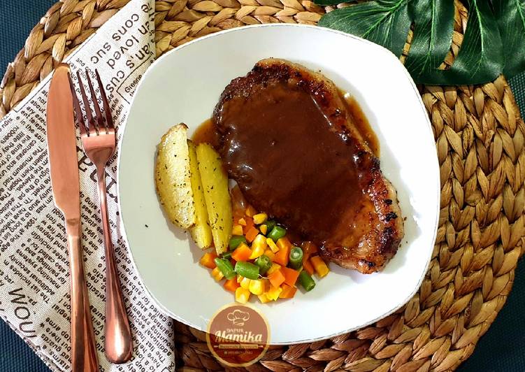Cara Gampang Membuat Steak with Brown Sauce #26, Lezat Sekali
