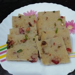 Suji ki Burfi A picture of Suji ki Burfi.