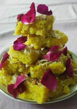 A picture of Moong dal barfi.