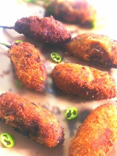 पेरी पेरी चिली बाइट्स (Peri peri chilli bites recipe in hindi) रेसिपी मुख्य फोटो