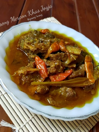 Cara Gampang Menyiapkan Resep Oseng Mercon Khas Jogja yang Menggugah Selera