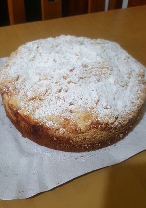 Una foto de Torta de peras con crumble 🍐🍐