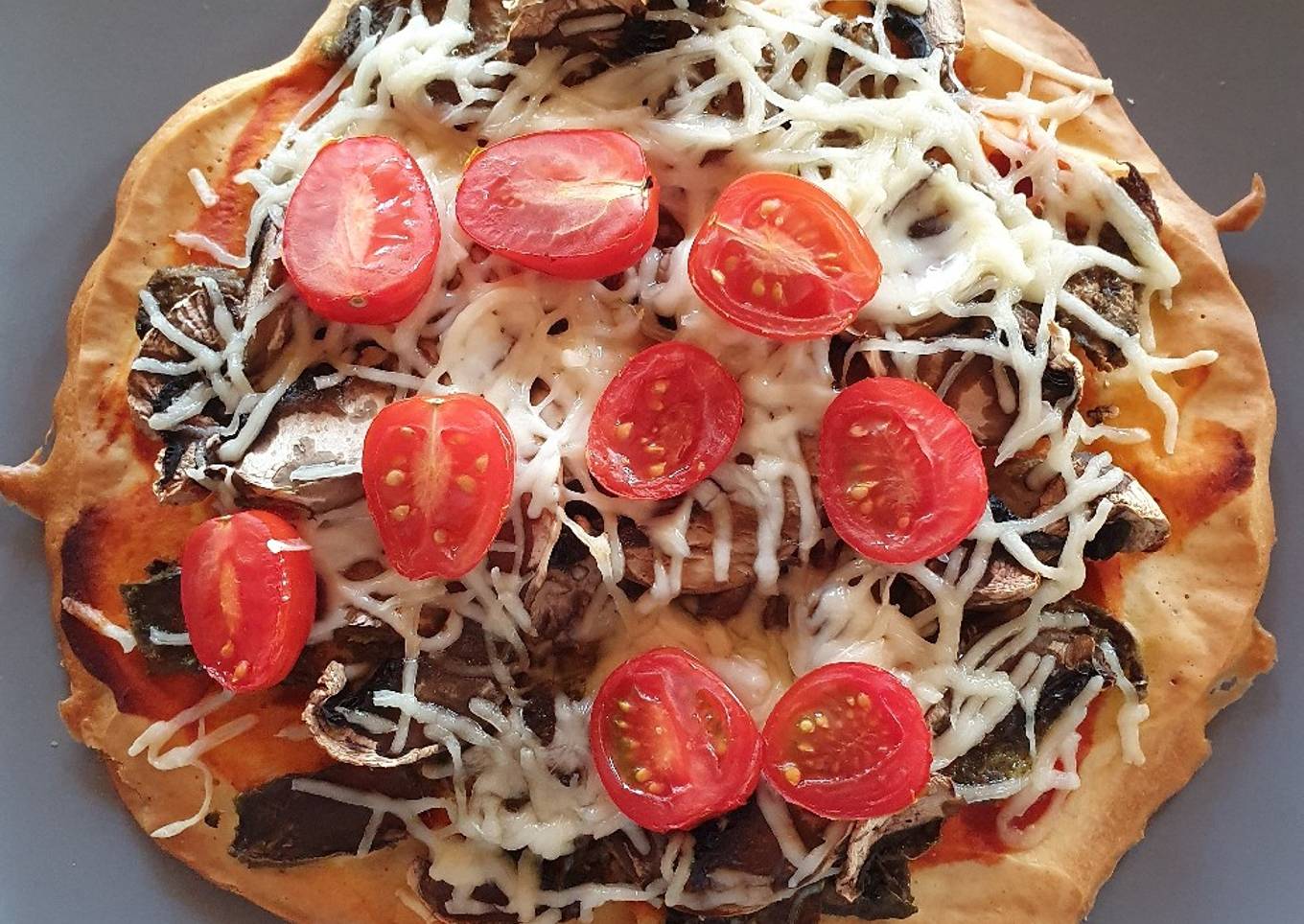 Pizza aux champignons