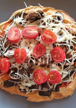Une photo de Pizza aux champignons