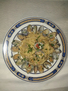 Una foto de Spaghetti alle vongole - Espaguetis con almejas