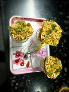 पापड़ चाट (papad chaat recipe in hindi) रेसिपी मुख्य फोटो