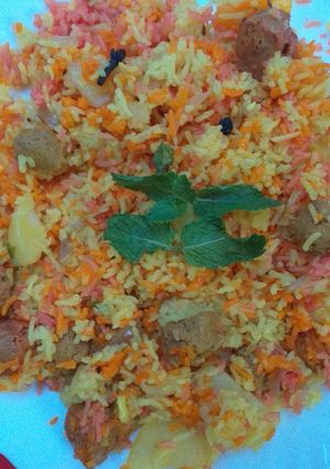तीन रंगा सोयाबीन पुलाव (Teen ranga soyabean pulav recipe in Hindi) रेसिपी मुख्य फोटो