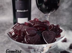 Una foto de GOMITAS DE VINO TINTO 🍷