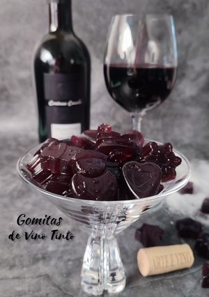 Una foto de GOMITAS DE VINO TINTO 🍷