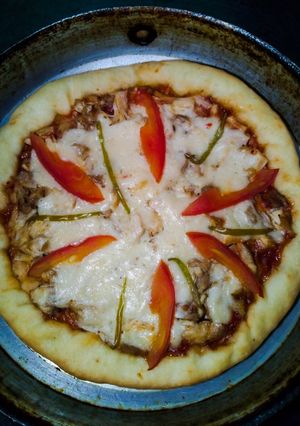 A picture of White Chicken Pizza.