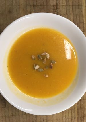 Ázsiai, citromfüves sütőtökkrémleves recept fotója