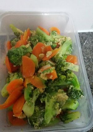 Foto resep Tumis Brotelur (Brokoli Wortel Telur)