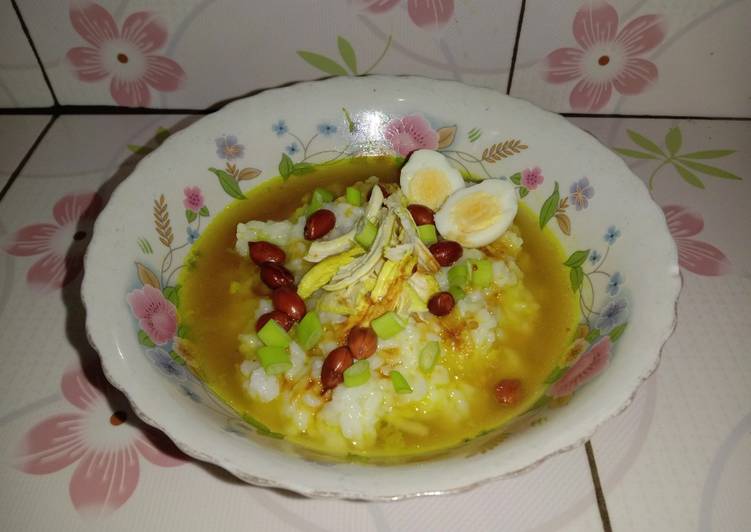 Bubur kuah kuning (Nasi sisa)