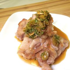 A picture of Pan fried chicken with vinaigrette sauce. It's called 