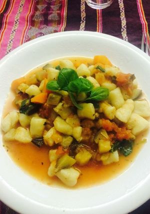 Una foto de Gnocchis de ricota con salsa copada 😜