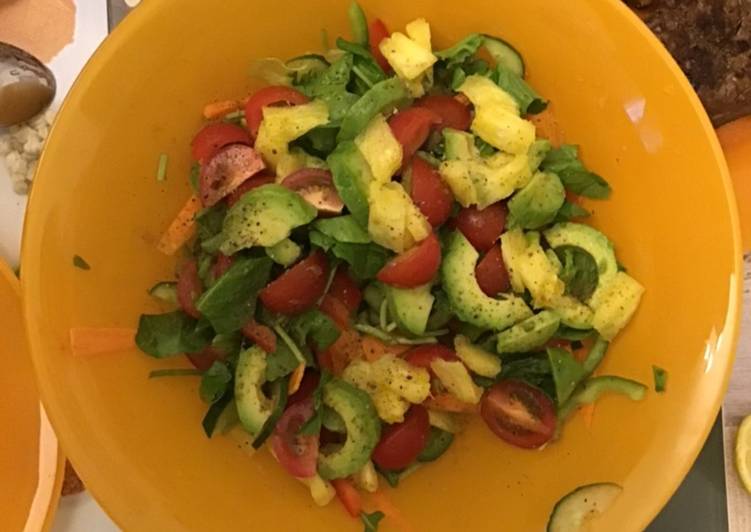 How to Prepare Super Quick Homemade Avocado and pineapple salad