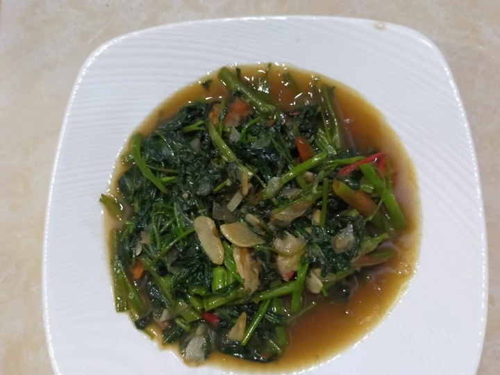 Langkah Mudah untuk Membikin Resep Tumis kangkung saus tiram yang Lezat Anti Ribet, Bikin Ngiler