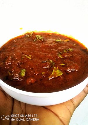 A picture of Nigerian Curry Leaf Stew.