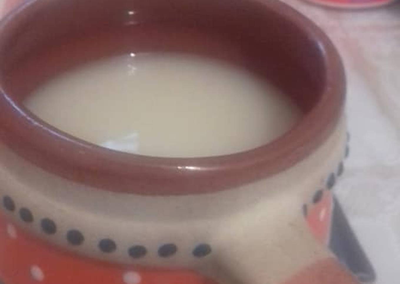 Atole de harina de mezquite para tamales de rajas y cenizas