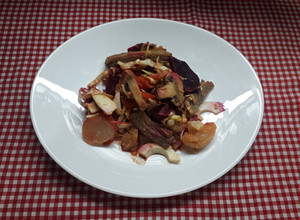 Una foto de Ensalada con matambre